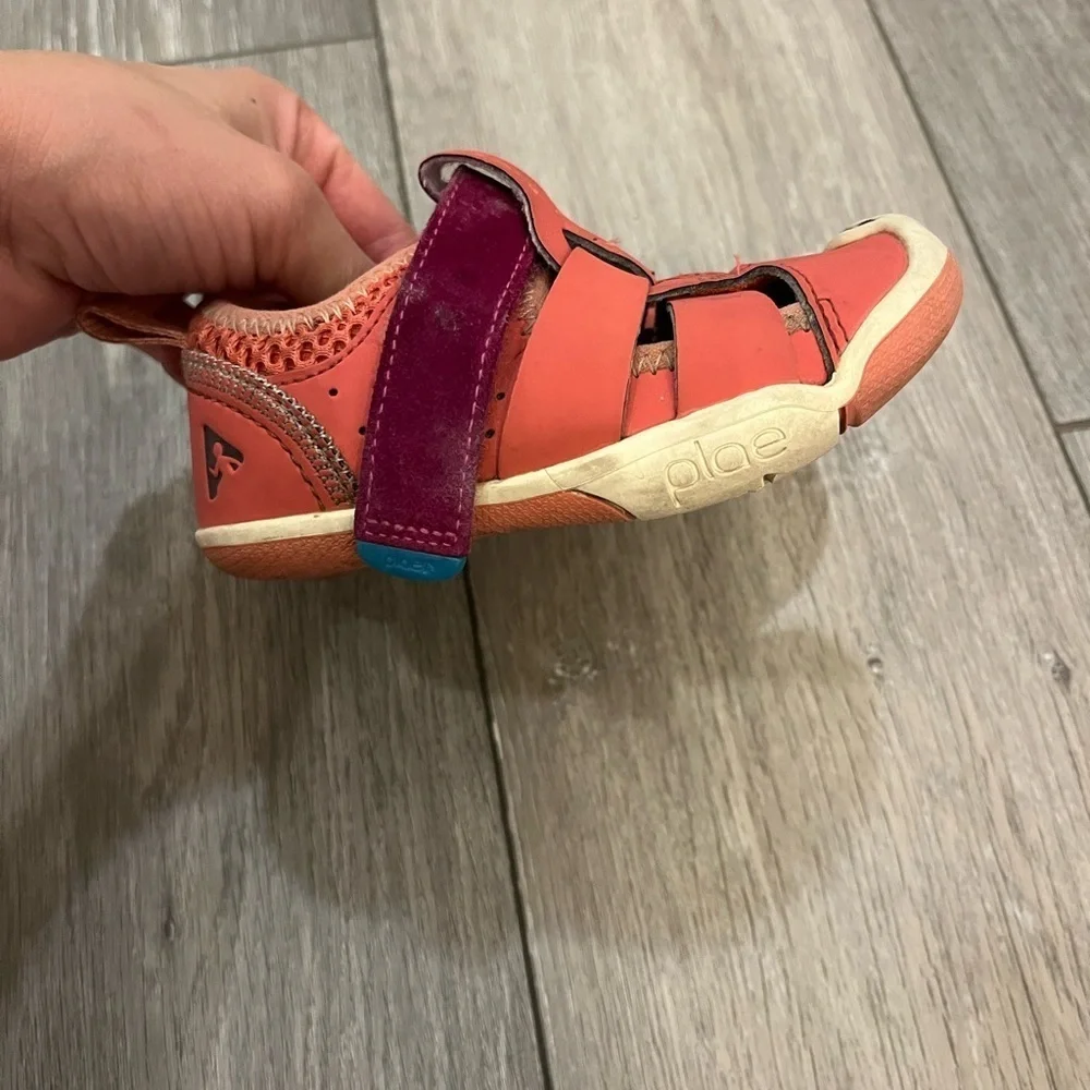 Plae Pink little Girl Shoes Size 7.5